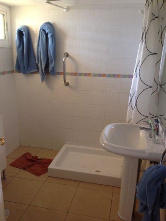  Badezimmer Appartementanlage Faisan