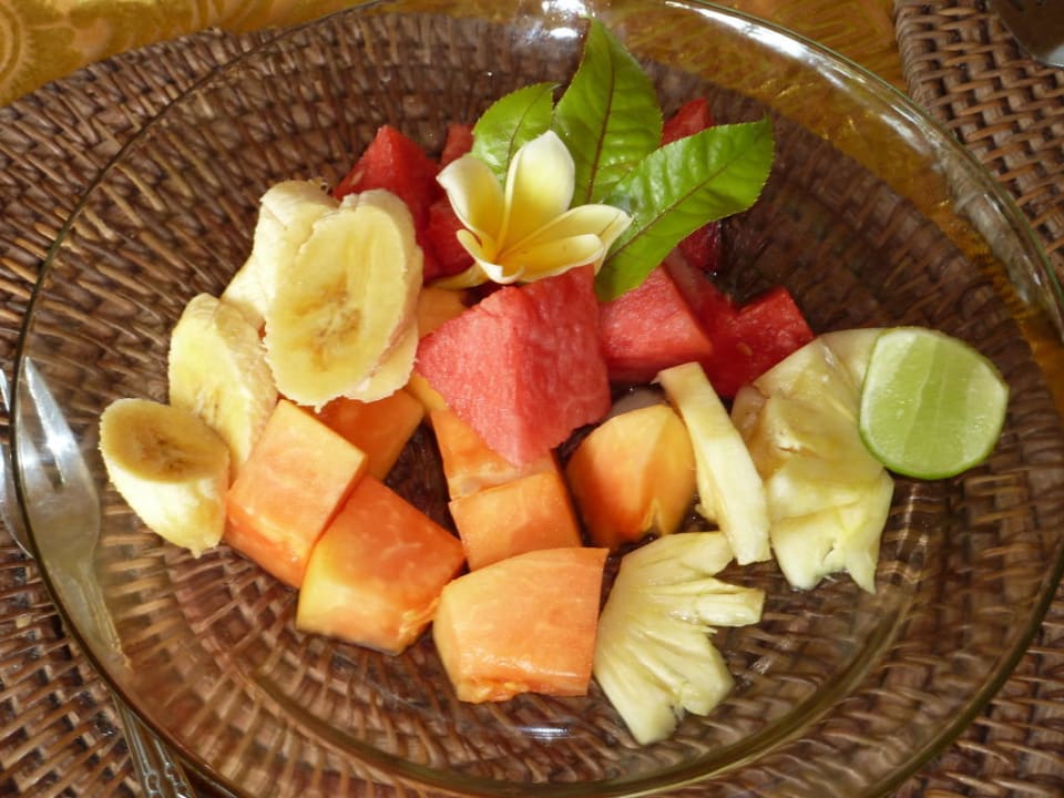 Früchteteller vom Frühstück Guci Guesthouses