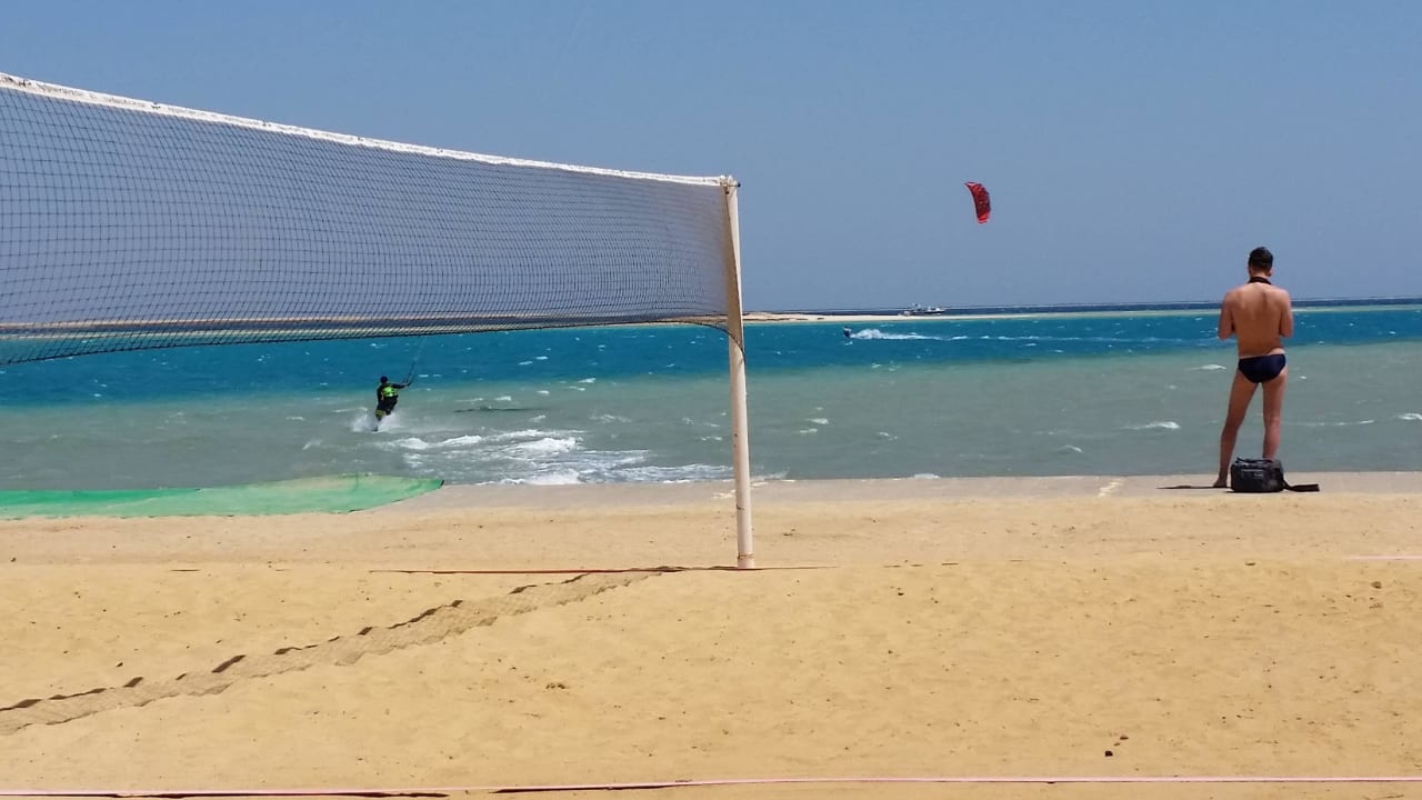 Kiten und Beachvolleyball Palm Royale Resort - Soma Bay