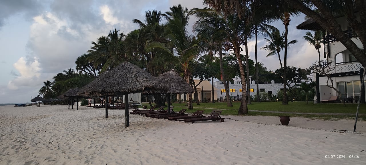 Strand Hotel Southern Palms Beach Resort