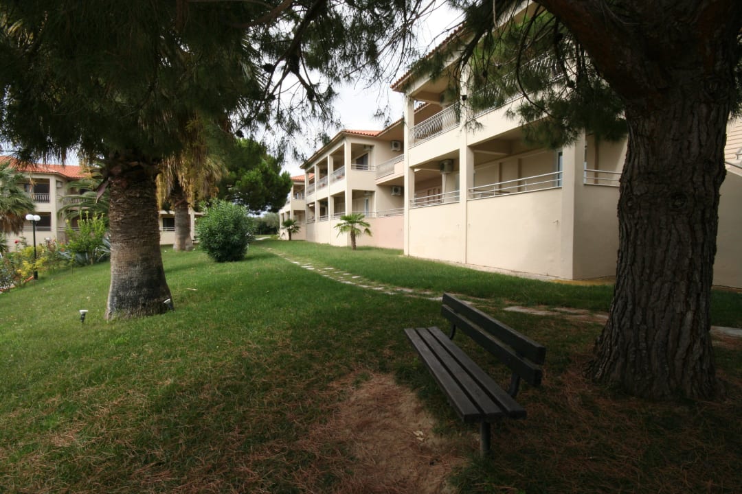 Garten Hotel Kalives Resort