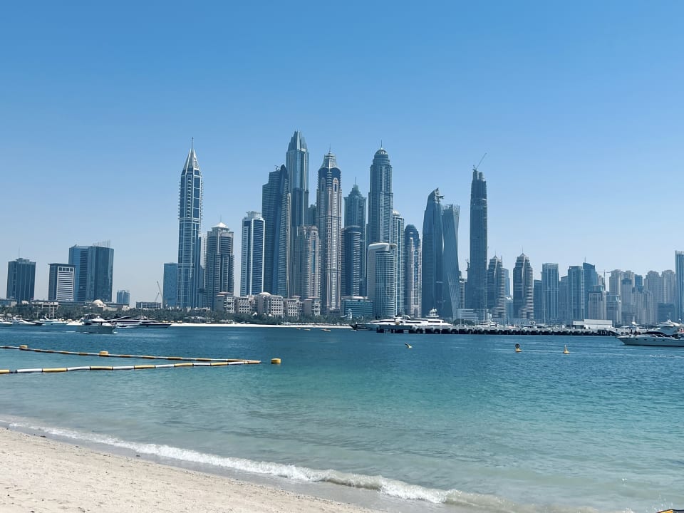 Strand Hilton Dubai Palm Jumeirah