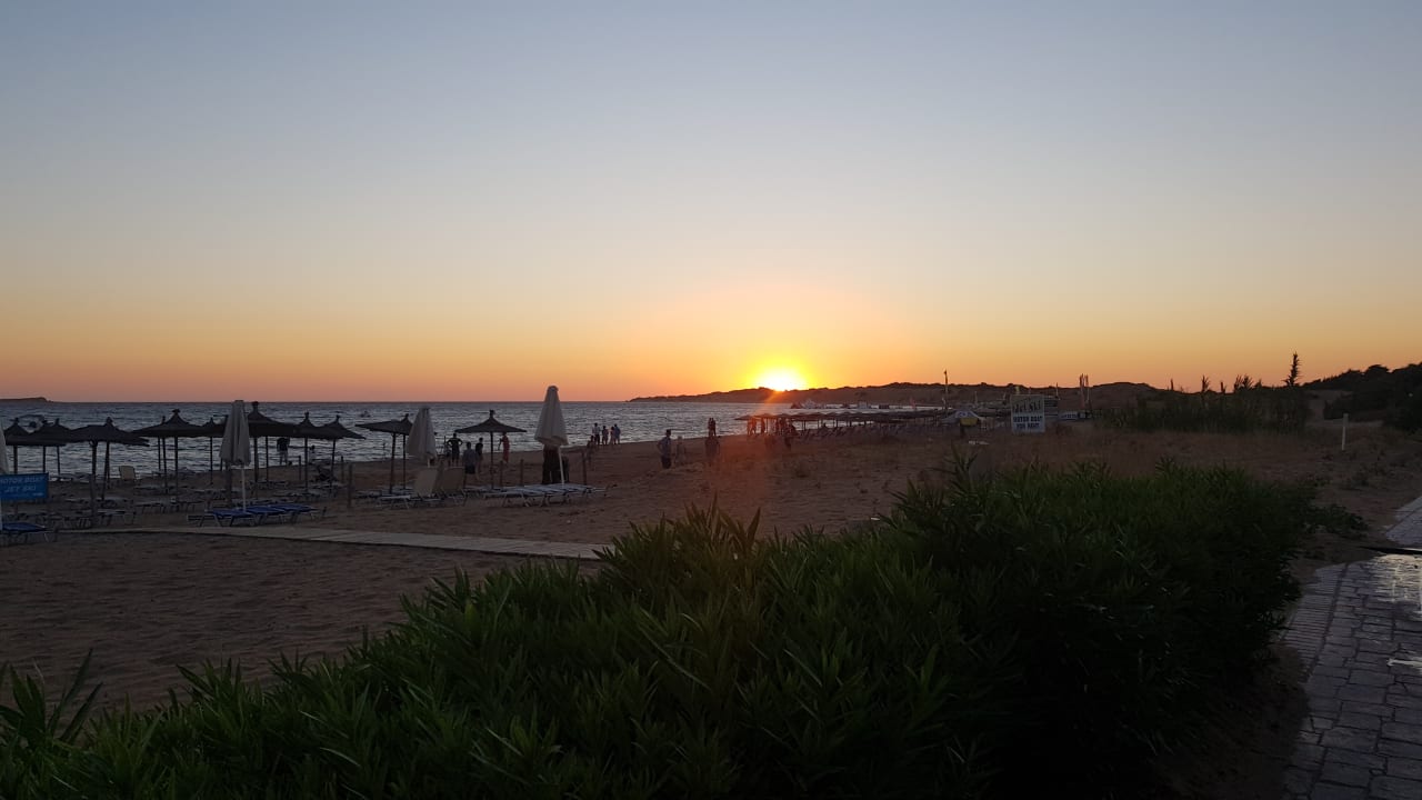 Strand Sandy Beach Resort