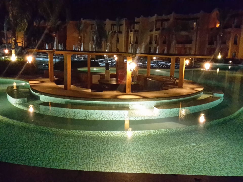 Große Poolbar Stella Beach Resort & Spa Makadi Bay