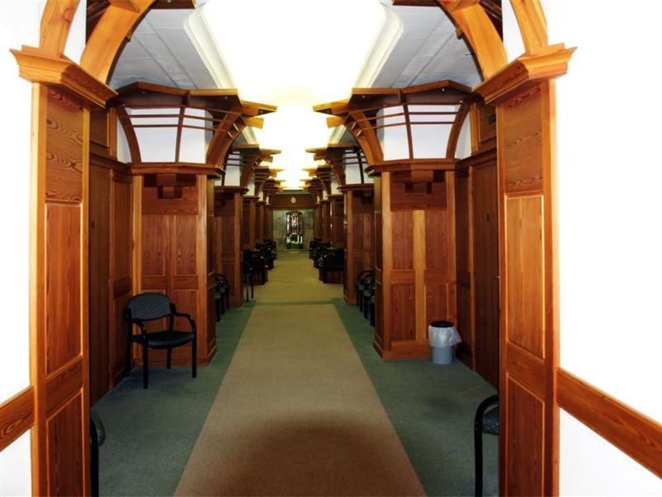 Zugang zum Bad Ensana Thermal Hévíz