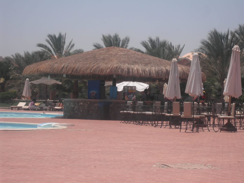 Poolbar Three Corners Sea Beach Resort