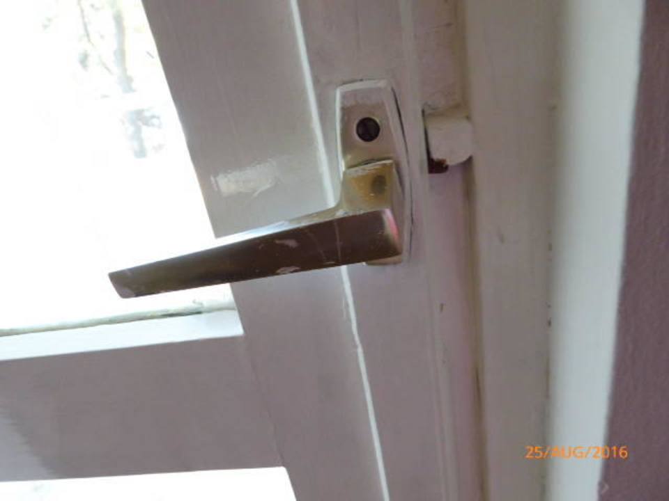 Balkontüre nicht richtig verschließbar Vila Antonina