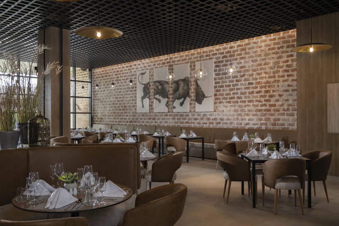 Gastro Serenade All Suites - Adults Only Resort