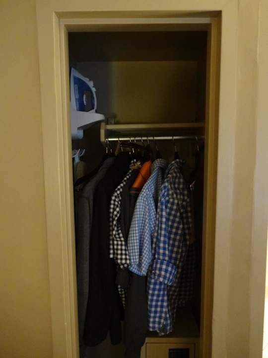 Mini-Schrank Hotel Dauphine Orleans