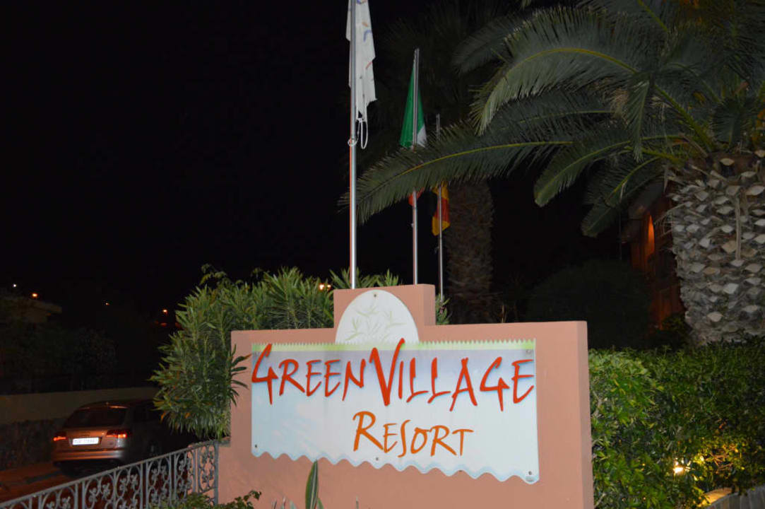 Wejście Hotel Green Village Resort