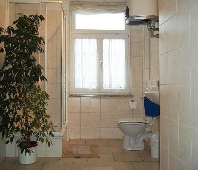 Appar­te­ment „Giech­burg­blick“ Bad 1 Ferienwohnungen Neumann