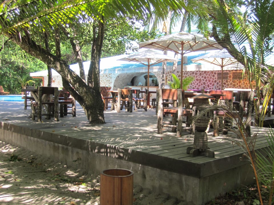 Pool mit Bar NH Collection Maldives Reethi Resort