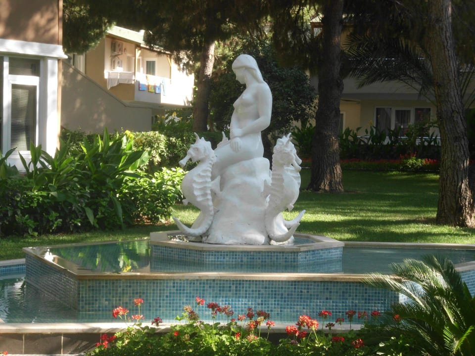 Der schöne Brunnen Club Sidelya Hotel