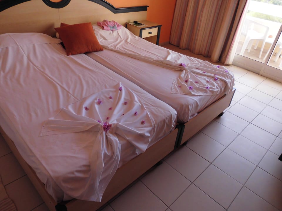 Das Werk der Putzfrau Iberostar Waves Mehari Djerba