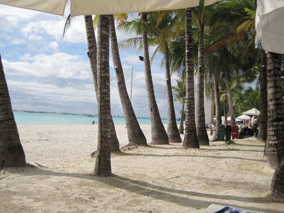 Strand Hotel Discovery Shores Boracay