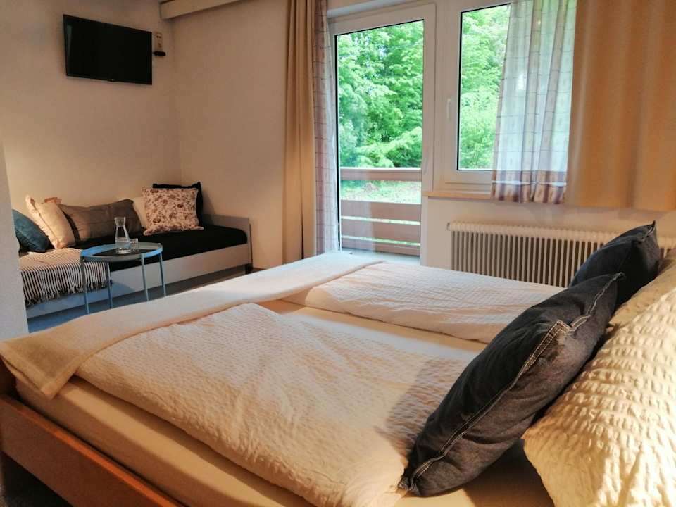 Zimmer Grüner Heinrich - Bett & Frühstück