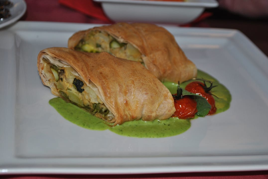 Gemüsestrudel auf Bärlauchsauce Hotel Ländenhof