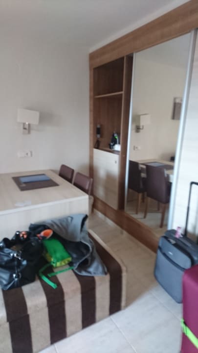 Zimmer Invisa Figueral Resort Cala Blanca