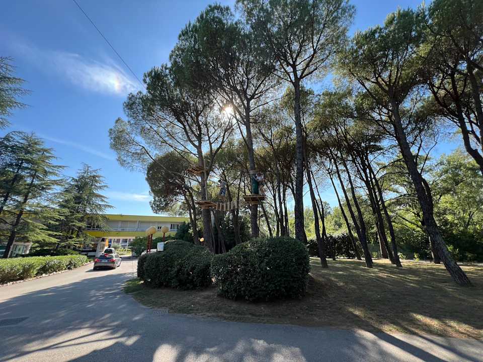 Gartenanlage Marina Julia Family Collection