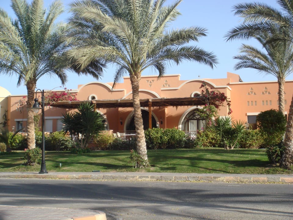 Hotel Restaurantbereich von der Straße her Jaz Dar EL Madina