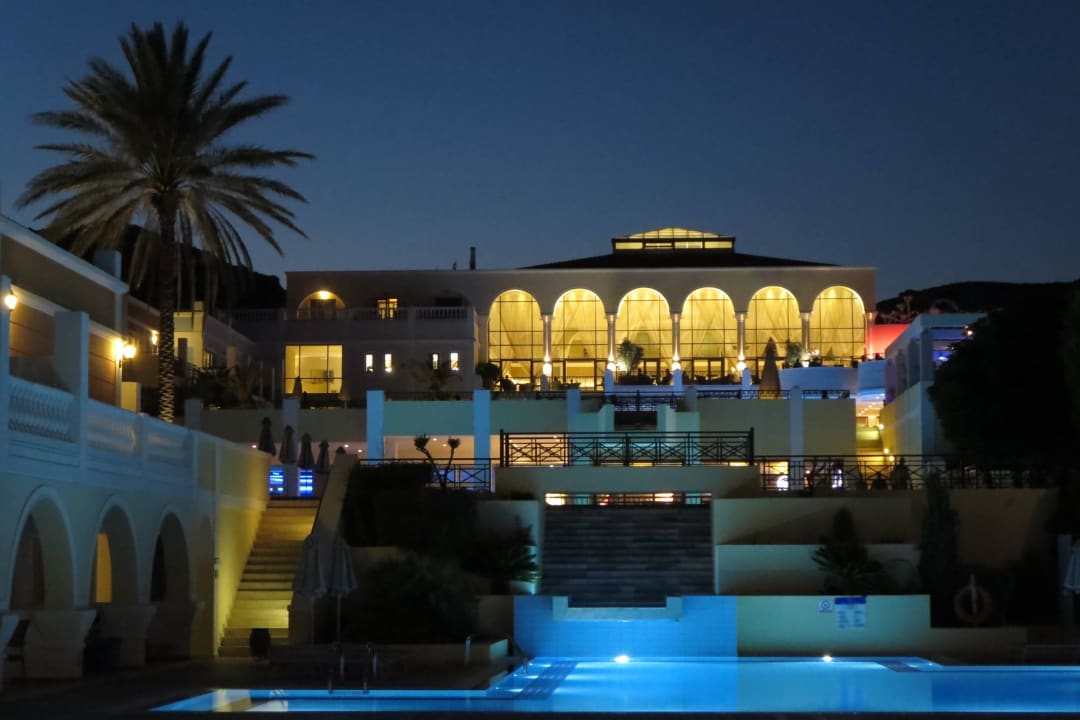 Hauptgebäude Porto Bello Royal