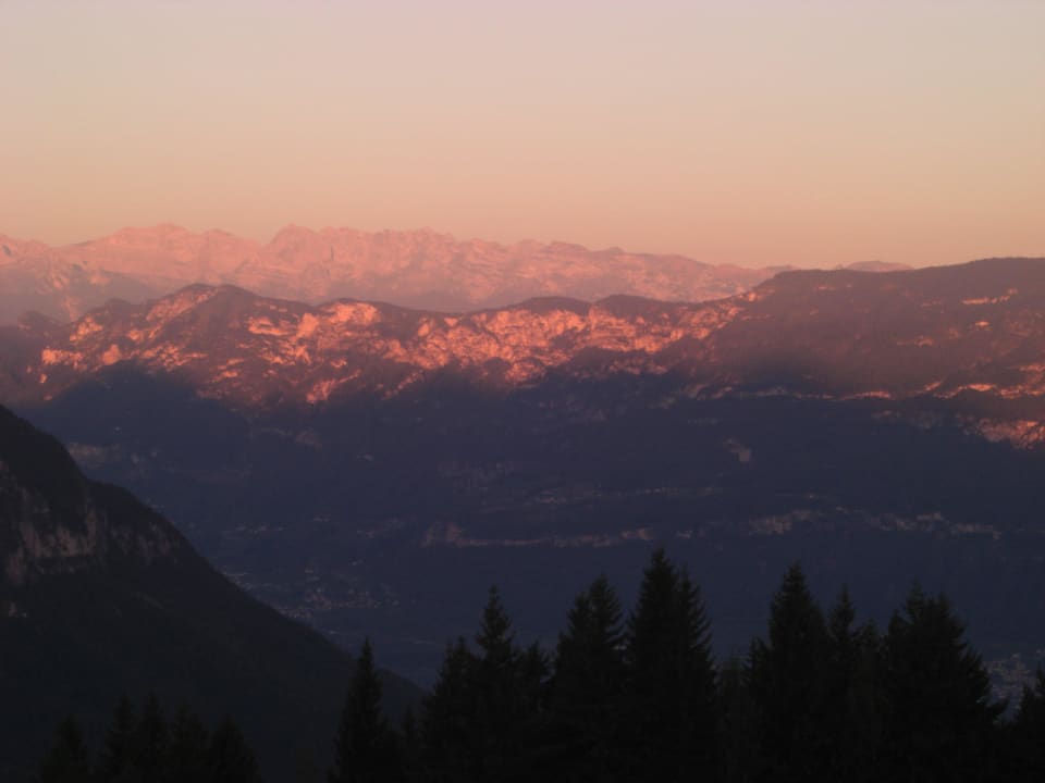 Abendstimmung - Blick aus dem Zimmer Hotel Zirmerhof