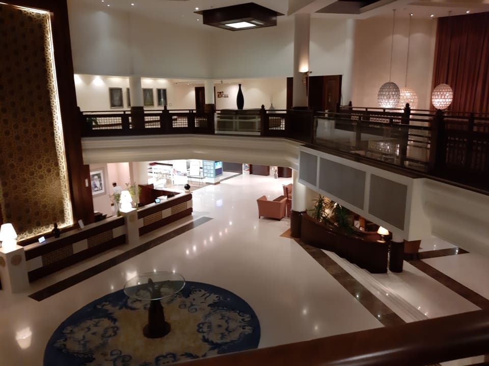 Lobby Wyndham Garden Salalah Mirbat