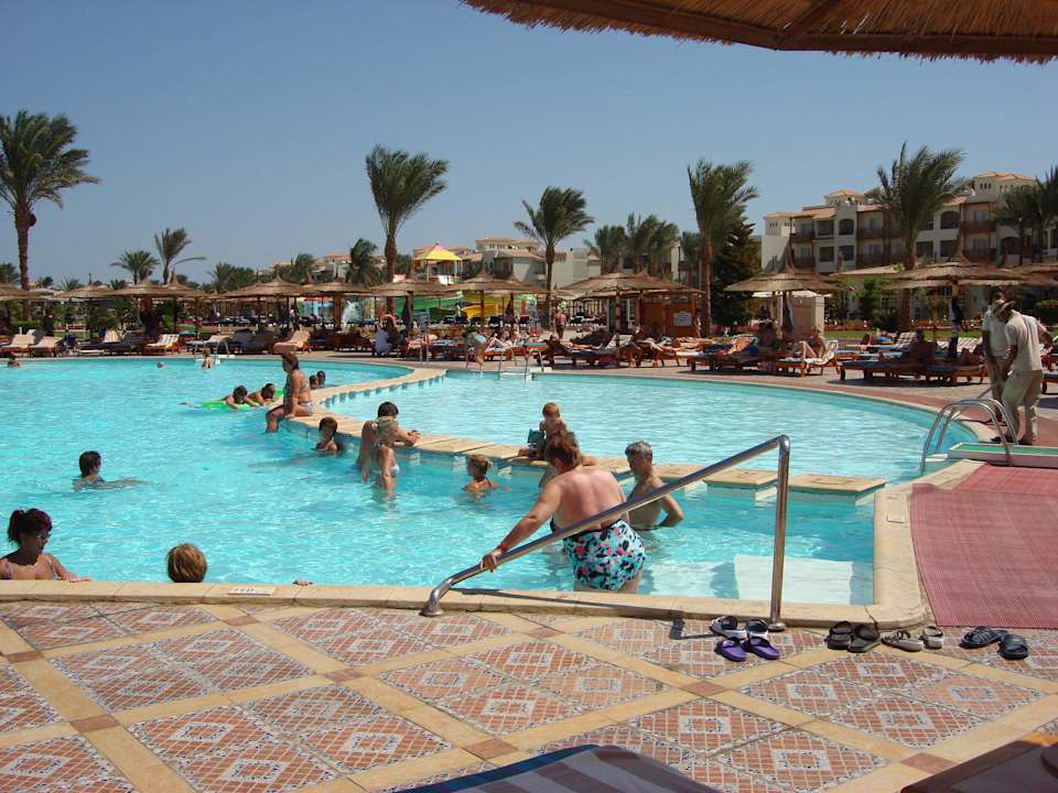 Hauptpool Pickalbatros Dana Beach Resort - Hurghada