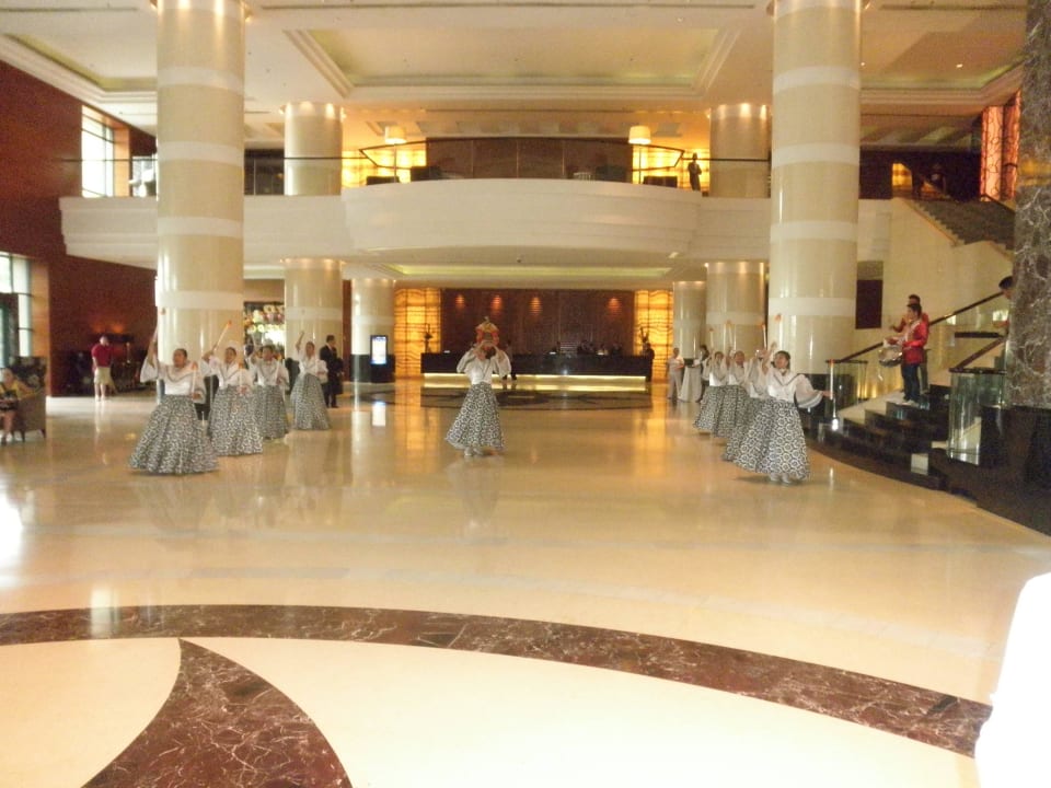 Lobby Radisson Blu Cebu