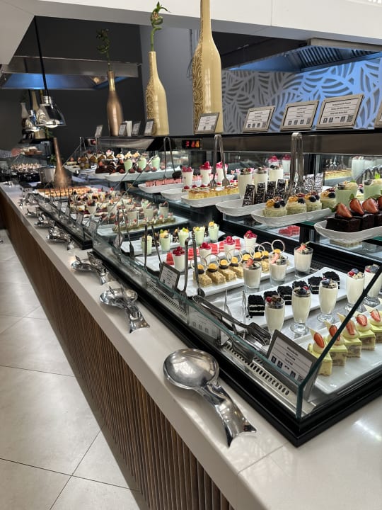 Gastro Jacaranda Luxury Resort