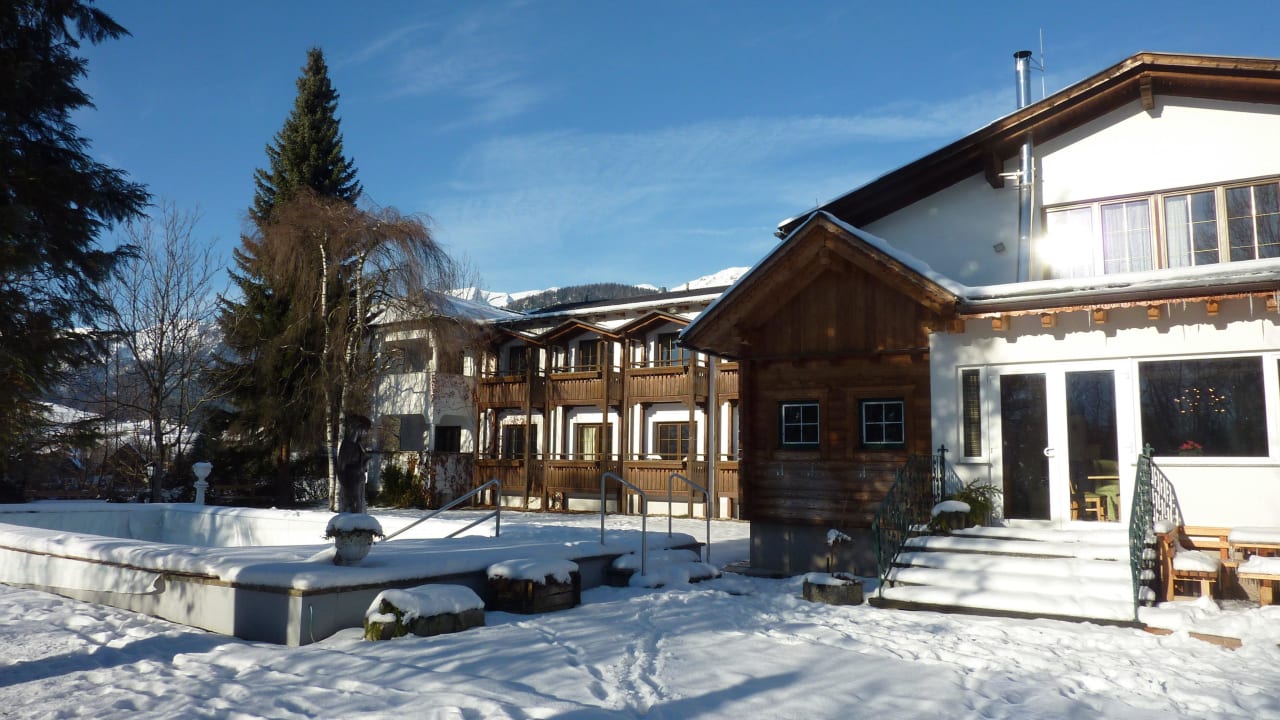 Hotelsicht vom Garten Hotel Lavendel