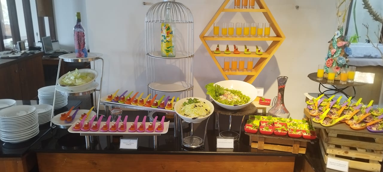 Gastro Pandanus Beach Resort & Spa