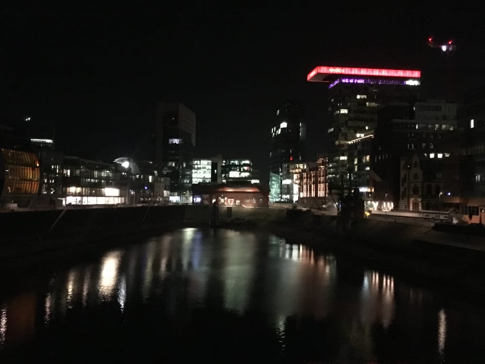 Ausblick INNSiDE by Meliá Düsseldorf Hafen