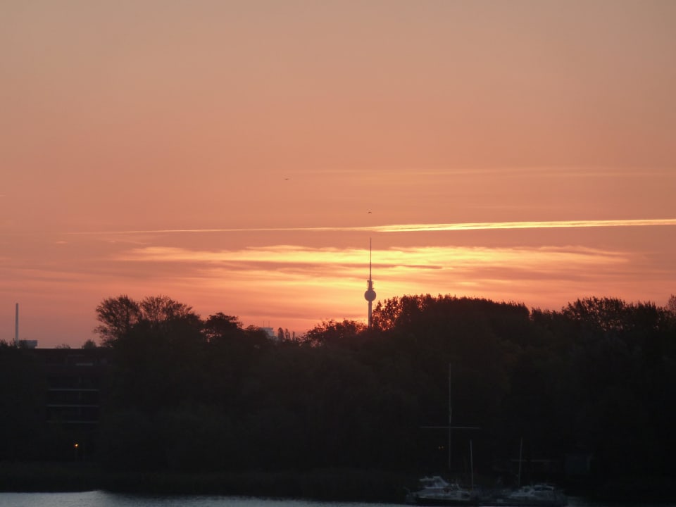 Bezaubernder Blick auf den Fenrsehturm centrovital Hotel Berlin