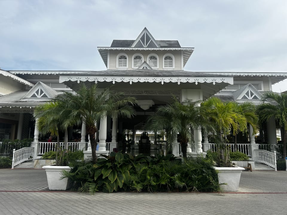 Außenansicht Bahia Principe Luxury Bouganville