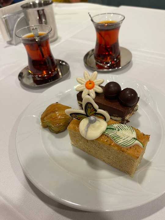 Gastro Xanadu Resort Hotel