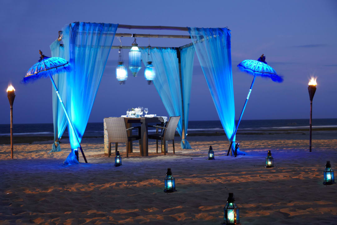 Courtyard by Marriott Beach Dinner Courtyard by Marriott Bali Nusa Dua