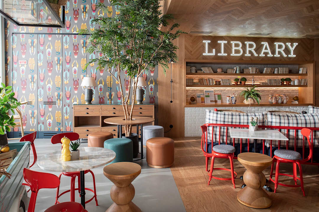 Lobby Se Catedral Hotel Porto, Tapestry Collection By Hilton