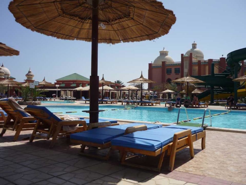 Am Pool Pickalbatros Aqua Park Resort - Hurghada