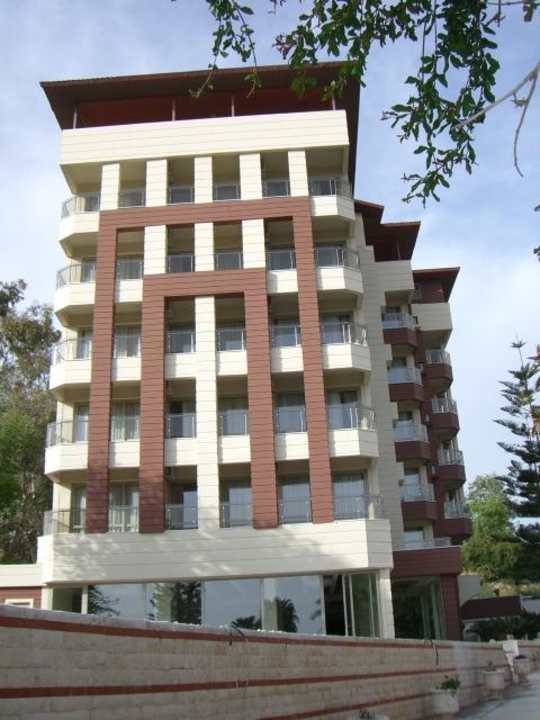 Außenansicht Hotel Sirma