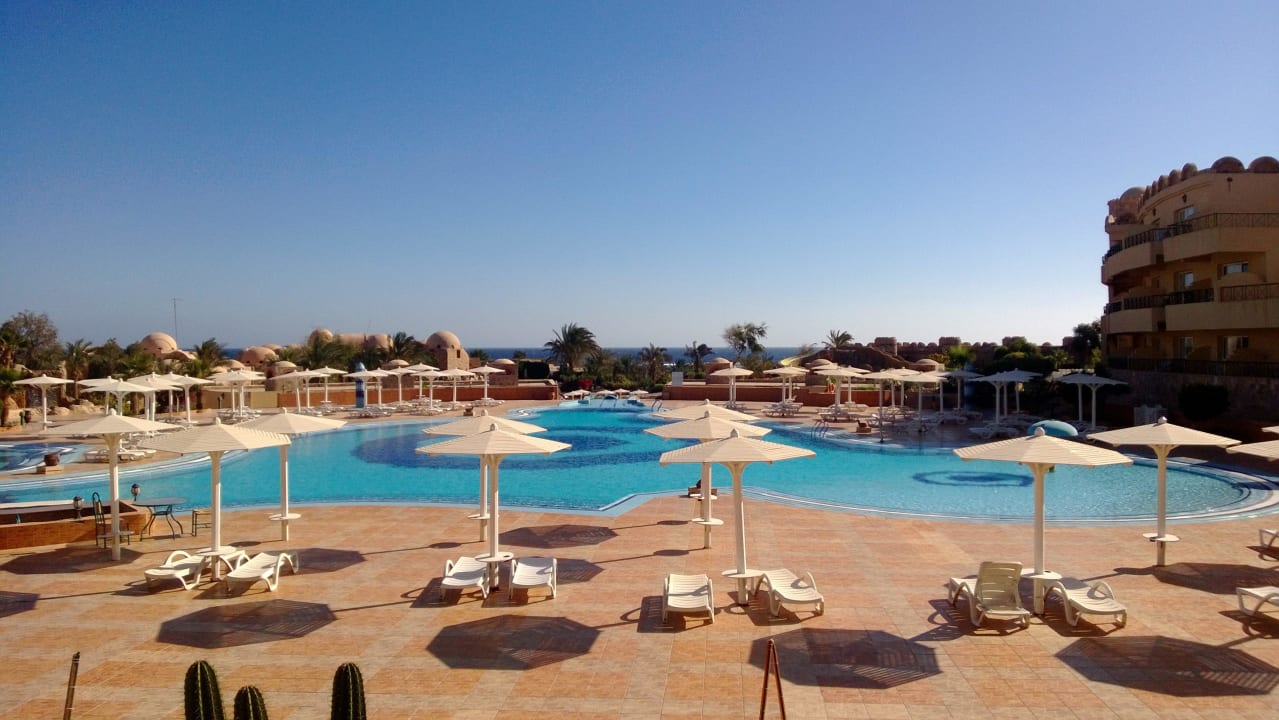 Blick von der Frühstücksterrasse/Haupthaus Utopia Beach Club