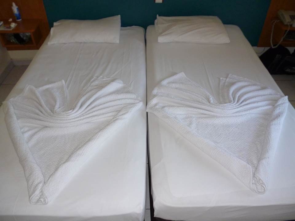 Кровати в номере Hotel Aslan City Kleopatra