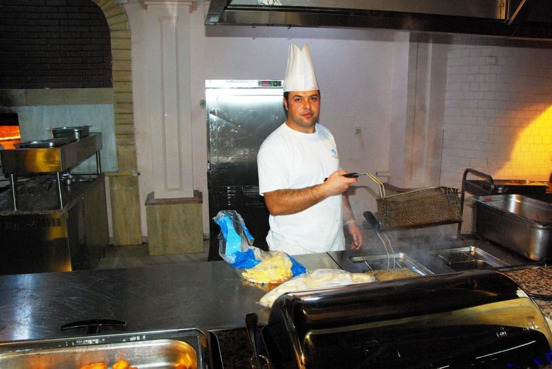 Restaurantbereich Sunrise Queen Luxury Hotel