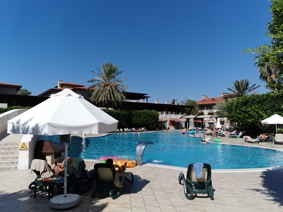 Pool Club Grand Side