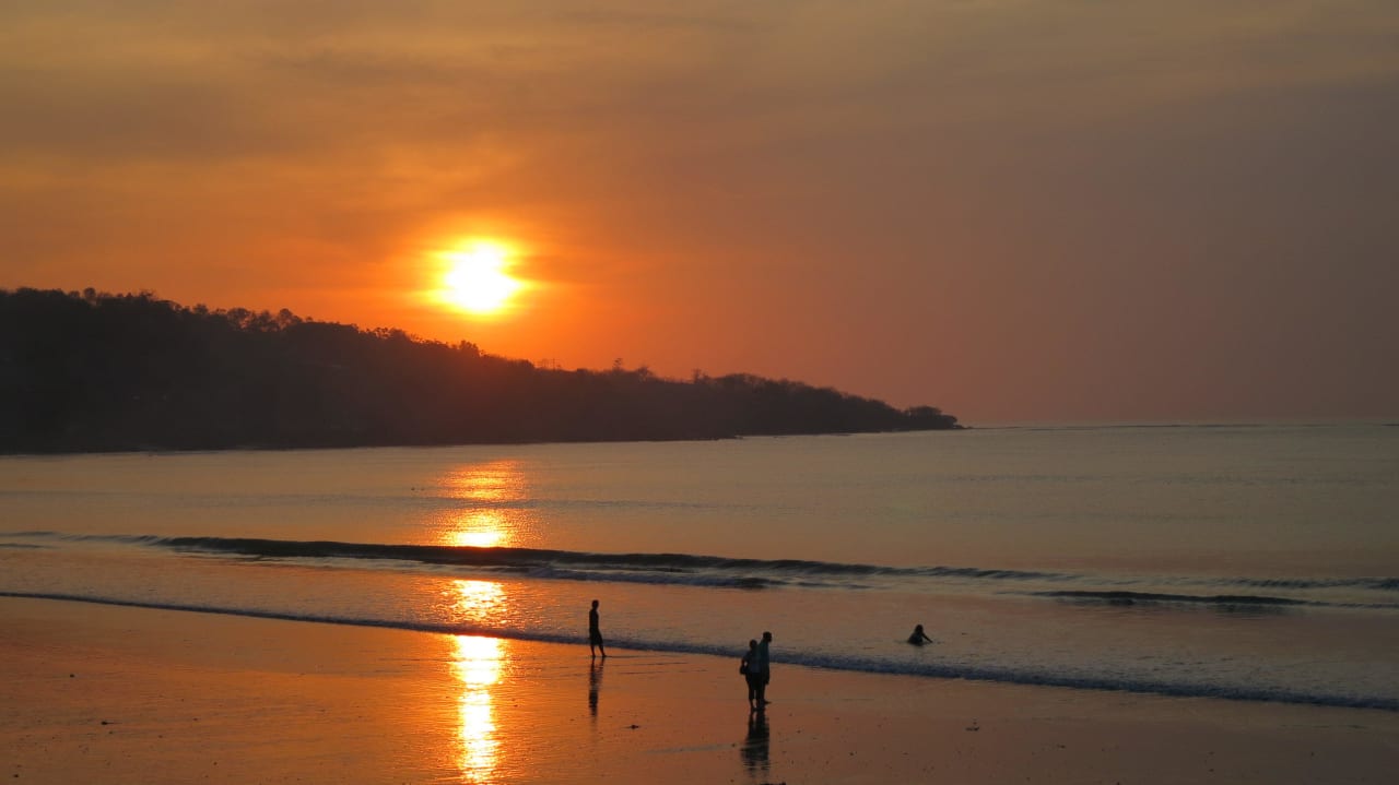 Sonnenuntergang am Strand InterContinental Bali Resort