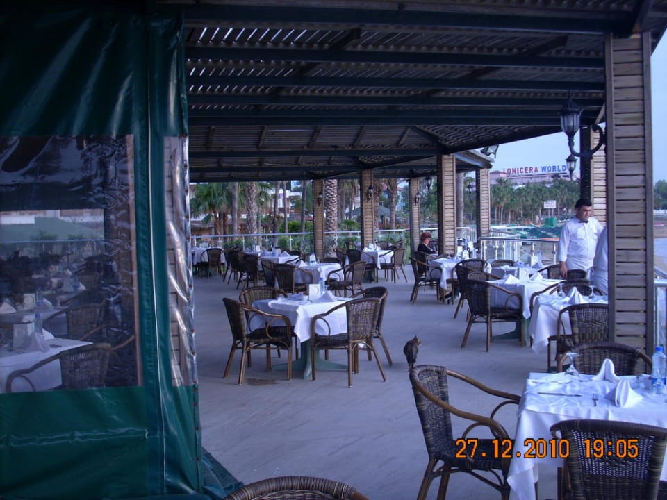 Dachterrasse vom Restaurant Aska Hotel Just in Beach