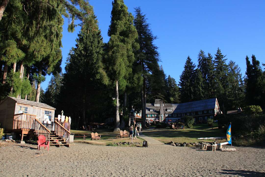 Vom Seeufer gesehen Lake Quinault Lodge