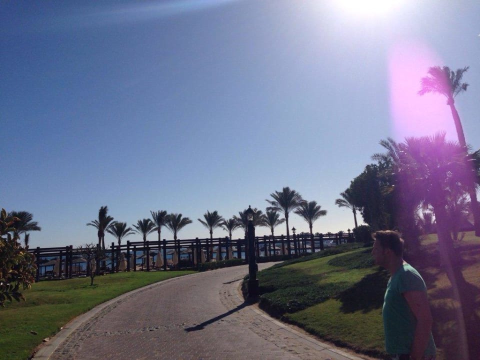 Weg zum Strand Steigenberger Aqua Magic