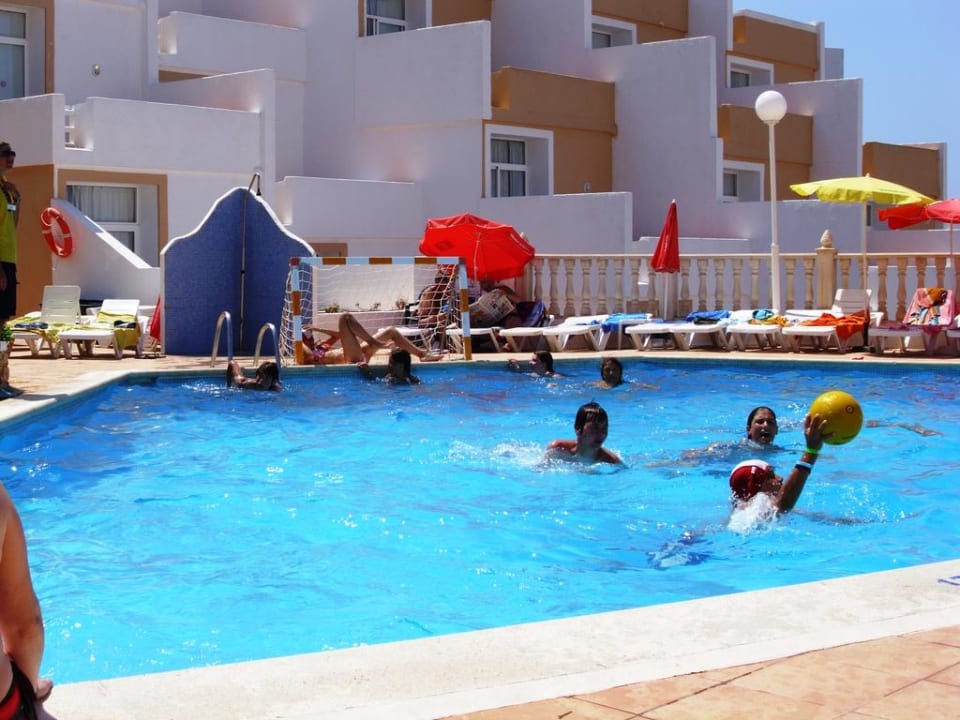 Sport am unteren Pool Barceló Portinatx - Adults only