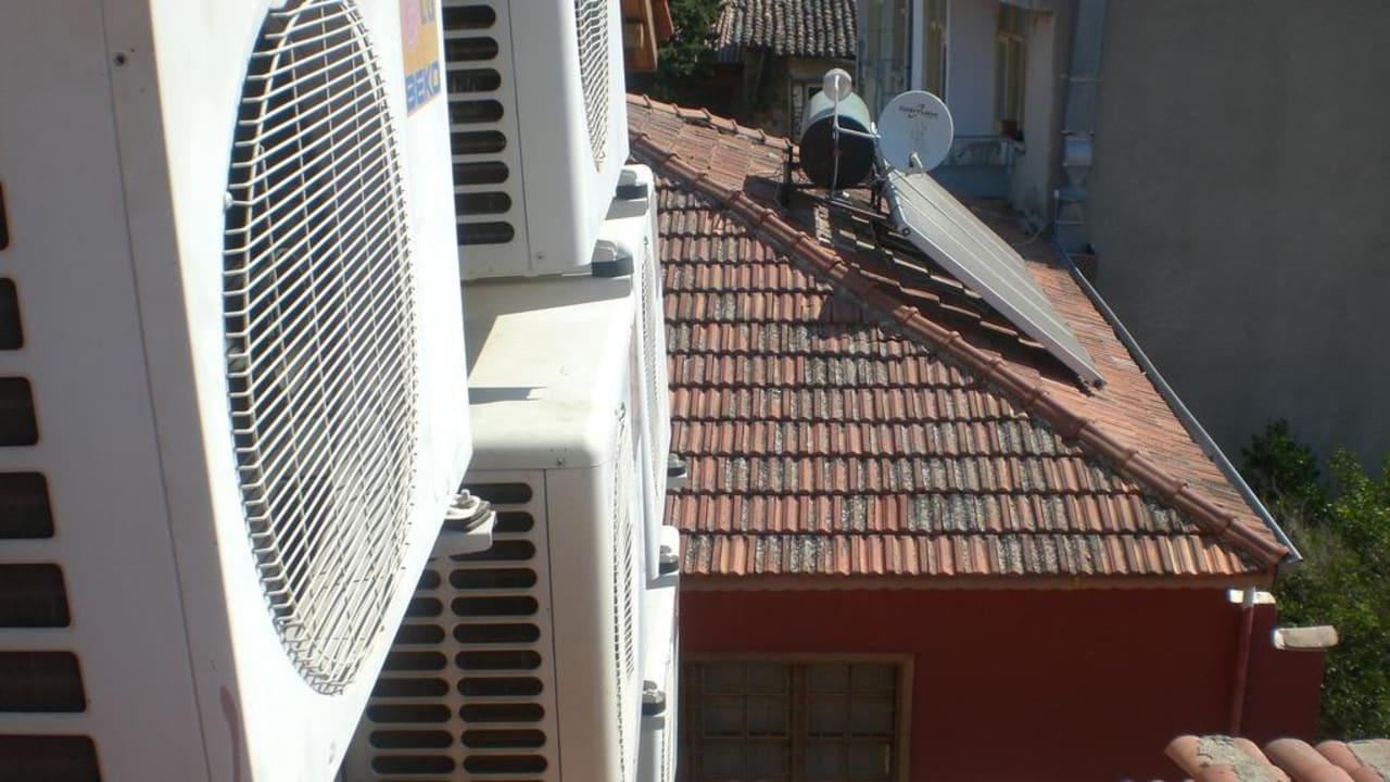 Außenwand zum Bett Alp Pasa Hotel - Special Class